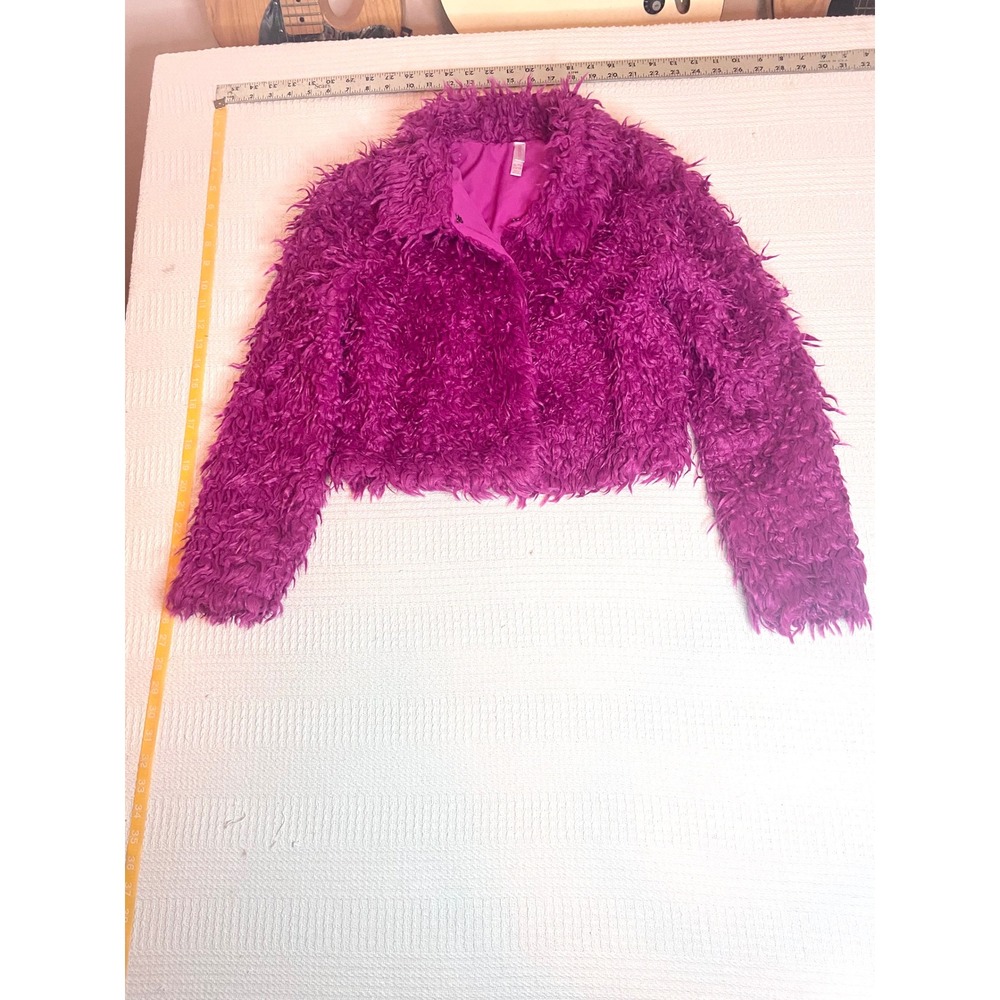 Xhilaration Girls Magenta Faux Fur Shaggy Cropped Jacket Junior XL 14/16 Pink
